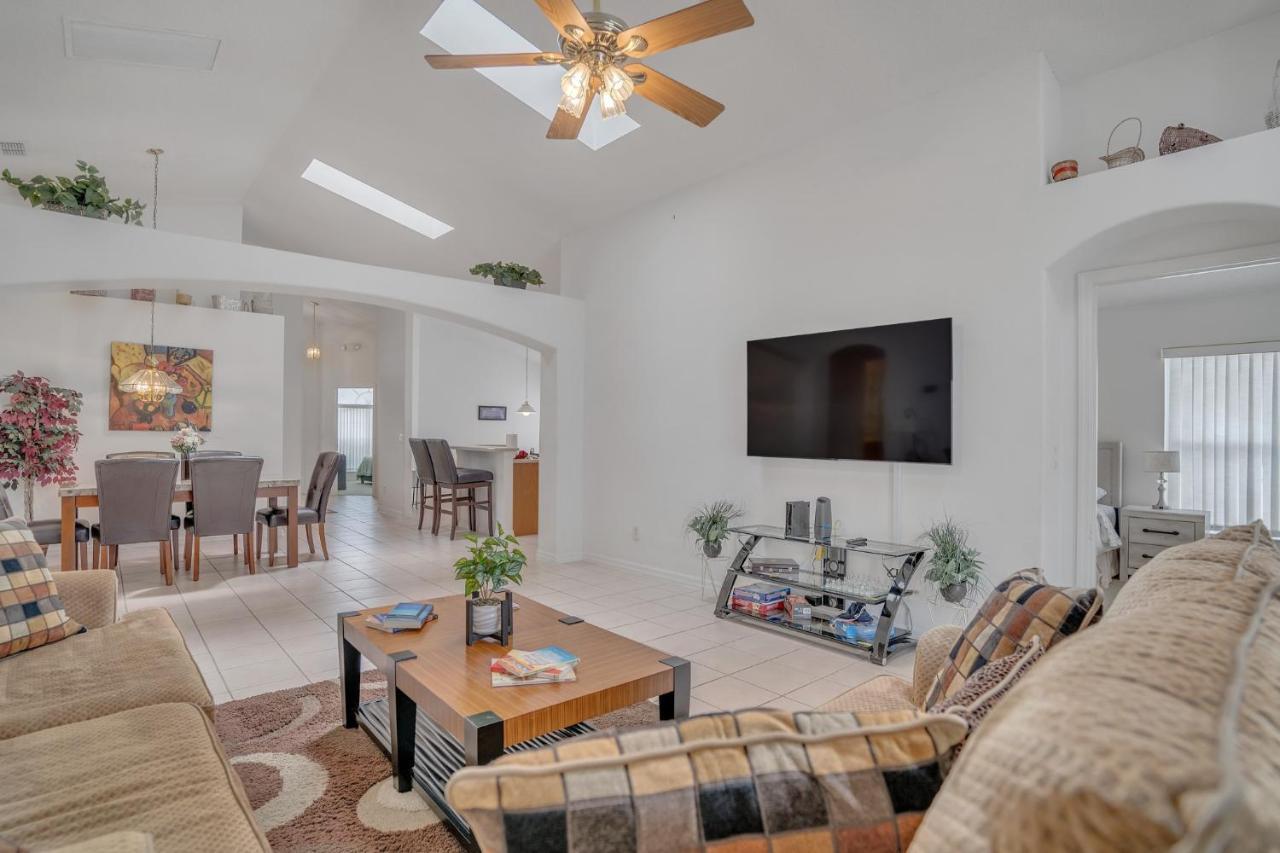 Beautiful Family Vacation Home With Private Pool, Close To Disney! Home Орландо Экстерьер фото