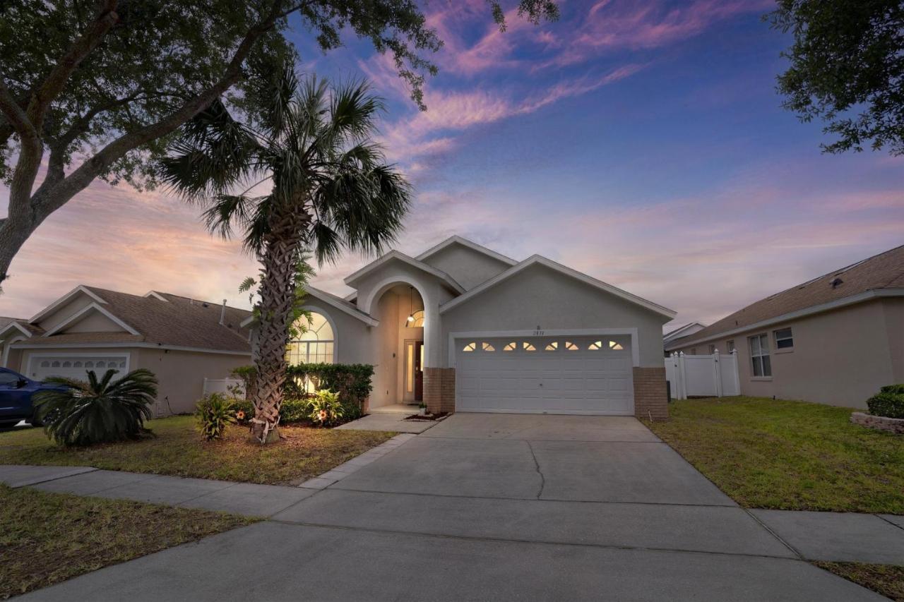 Beautiful Family Vacation Home With Private Pool, Close To Disney! Home Орландо Экстерьер фото